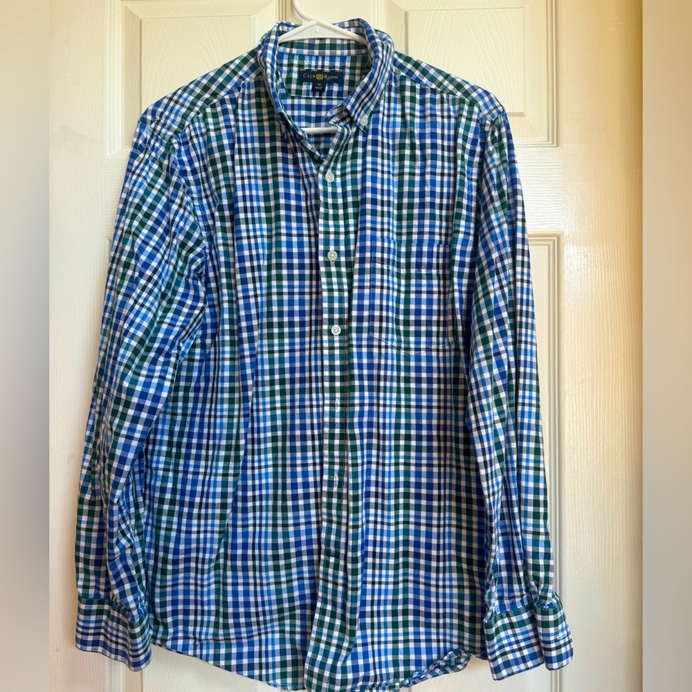 Causal button down dress shirt. Club Room by Macys